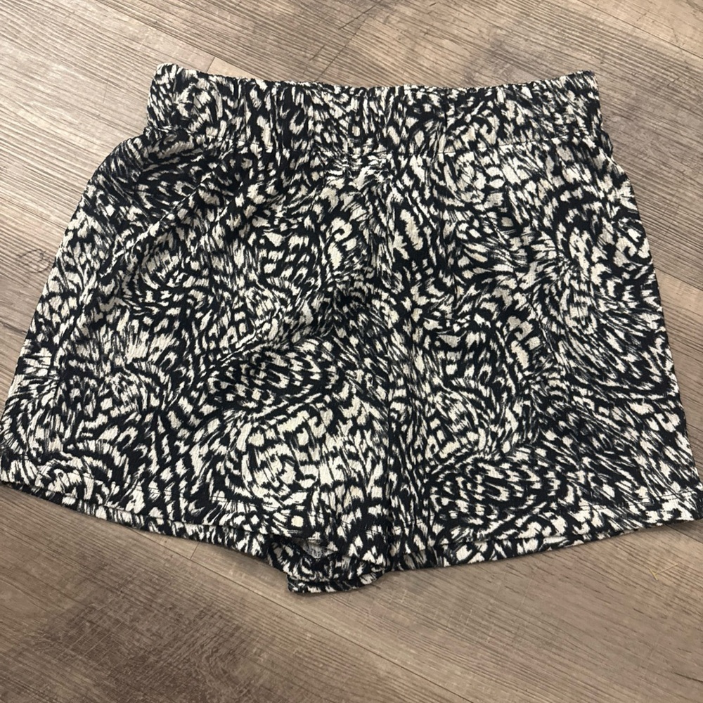 H&M Monochrome Swirl High Waist Women's Shorts